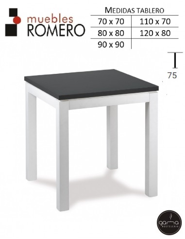 Mesa de madera de haya M46 BA de M. Romero